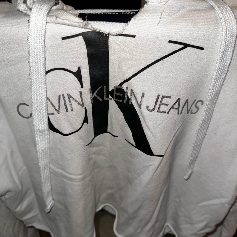 Sweat Shirt